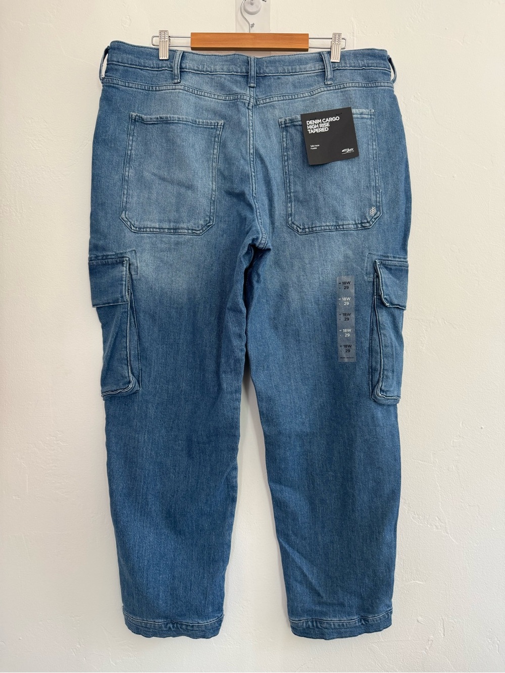 NWT Silver Jeans Co Denim Cargo Jeans Relaxed Fit Cropped Utility Indigo Blue - Picture 3 of 8